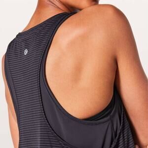 Lululemon lean in tank black layered tank top